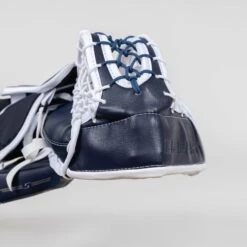 Bauer Supreme M5 Pro Intermediate Goalie Catcher -Hockey Equipment Store bauer catchers bauer supreme m5 pro intermediate goalie catcher 29034570514498