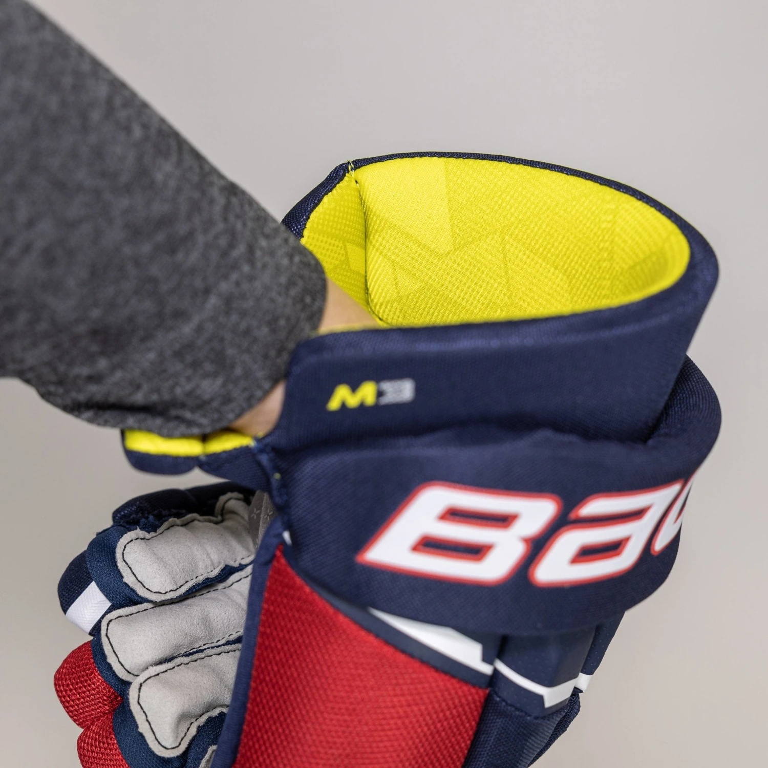 Bauer Supreme M3 Senior Hockey Gloves 20 Bauer Supreme M3 Senior Hockey Gloves - Image 20