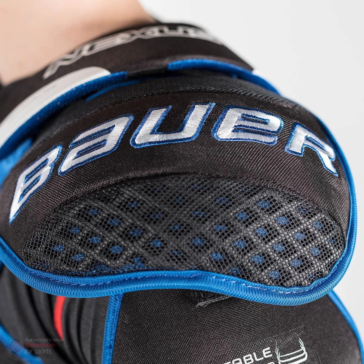 Bauer Nexus 2N Senior Hockey Shoulder Pads 8 Bauer Nexus 2N Senior Hockey Shoulder Pads - Image 8