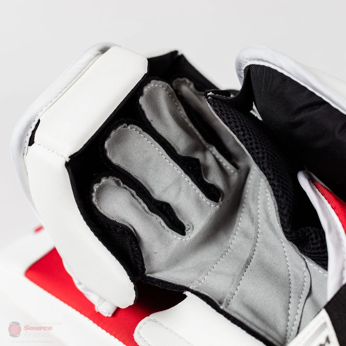 CCM Extreme Flex 4 Pro Senior Goalie Blocker 10 CCM Extreme Flex 4 Pro Senior Goalie Blocker - Image 10