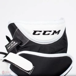 CCM Extreme Flex E4.5 Junior Goalie Catcher - Source Exclusive -Hockey Equipment Store ccm catchers ccm extreme flex e4 5 junior goalie catcher source exclusive 5323872206914