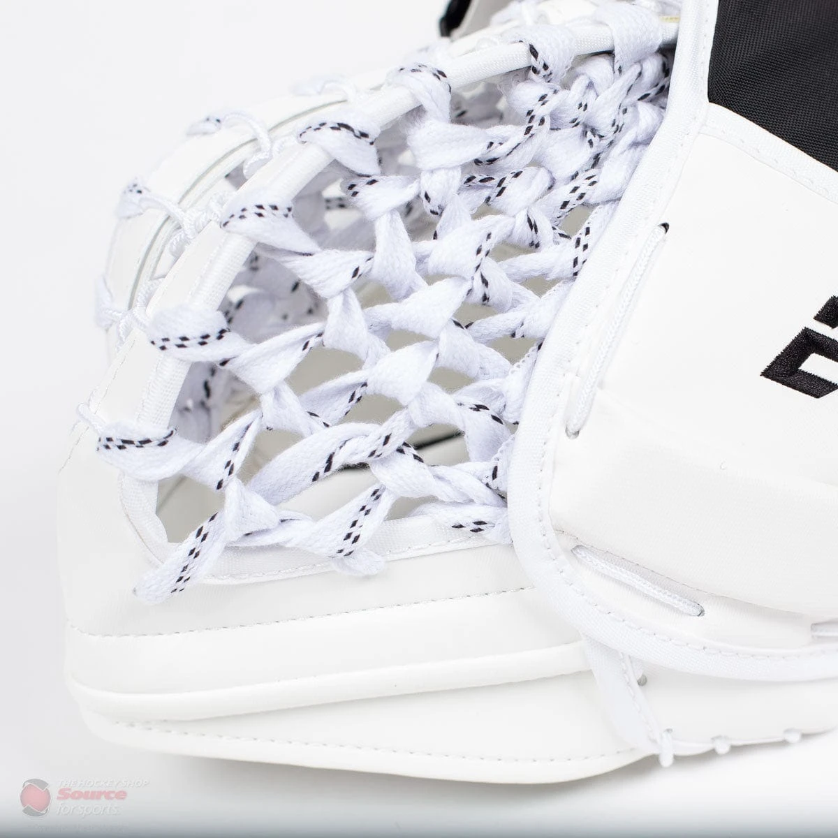 CCM Extreme Flex E4.9 Intermediate Goalie Catcher - Source Exclusive 6 CCM Extreme Flex E4.9 Intermediate Goalie Catcher - Source Exclusive - Image 6