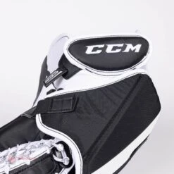 CCM Extreme Flex E5.9 Intermediate Goalie Catcher - Source Exclusive -Hockey Equipment Store ccm catchers ccm extreme flex e5 9 intermediate goalie catcher source exclusive 28235136434242