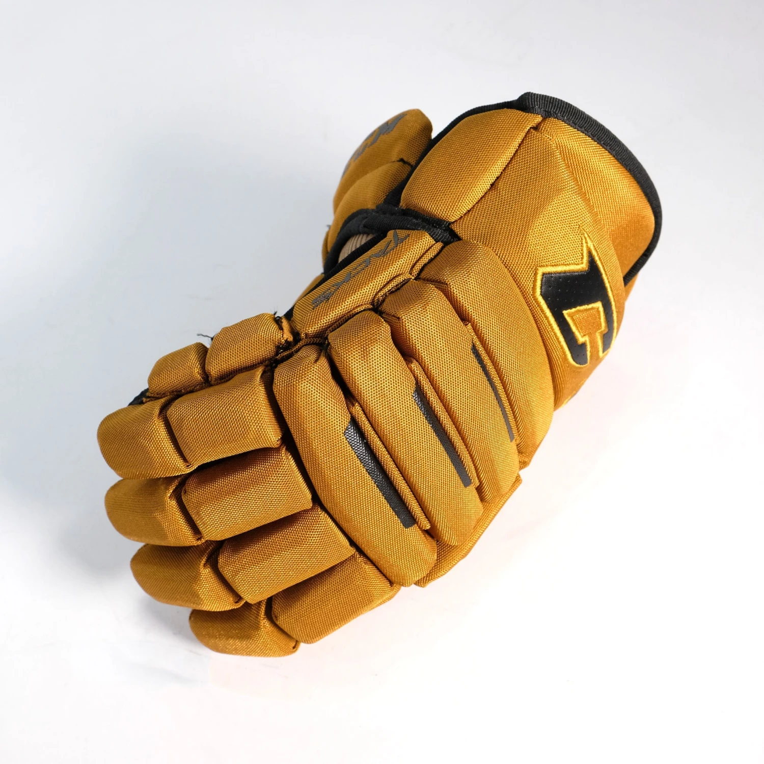 CCM Tacks Vector Plus Junior Hockey Gloves 5 CCM Tacks Vector Plus Junior Hockey Gloves - Image 5