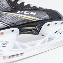 CCM Tacks Vector Junior Skates (2018) -Hockey Equipment Store ccm hockey skates ccm tacks vector junior skates 2018 4566185869378