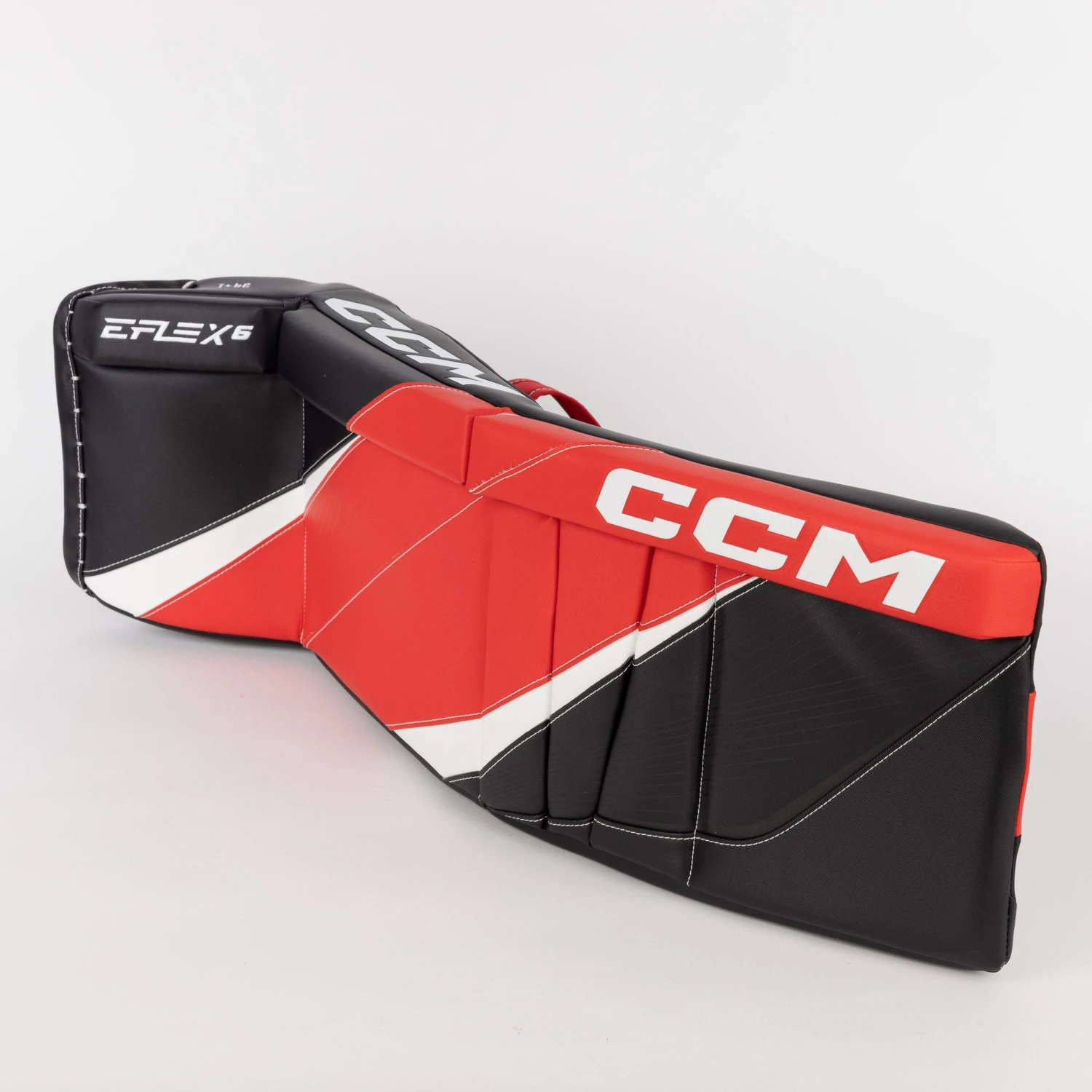 CCM Extreme Flex 6 Senior Goalie Leg Pads 2 CCM Extreme Flex 6 Senior Goalie Leg Pads - Image 2