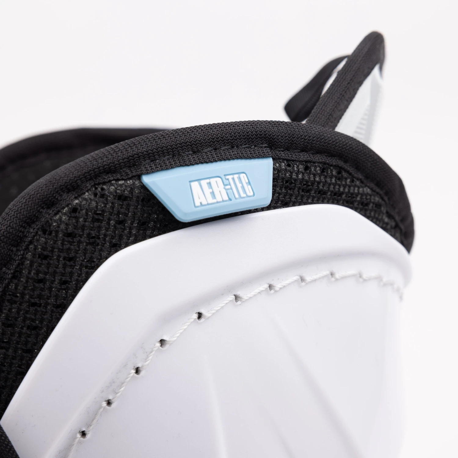 CCM Jetspeed FT6 Pro Junior Hockey Shin Guards 3 CCM Jetspeed FT6 Pro Junior Hockey Shin Guards - Image 3