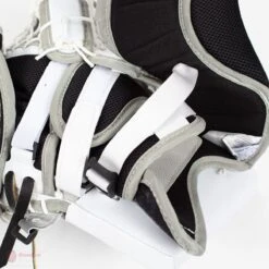 Vaughn Velocity Pro V Elite 2 Pro Carbon Senior Goalie Catcher 23 Vaughn Velocity Pro V Elite 2 Pro Carbon Senior Goalie Catcher -Hockey Equipment Store vaughn catchers vaughn velocity pro v elite 2 pro carbon senior goalie catcher 5670451675202