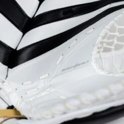 Vaughn Ventus SLR2 Pro Carbon Senior Goalie Catcher -Hockey Equipment Store vaughn catchers vaughn ventus slr2 pro carbon senior goalie catcher 28702202822722