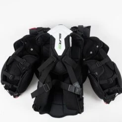 Vaughn Ventus SLR3 Pro Carbon Senior Chest & Arm Protector -Hockey Equipment Store vaughn chest protectors vaughn ventus slr3 pro carbon senior chest arm protector 29106304843842