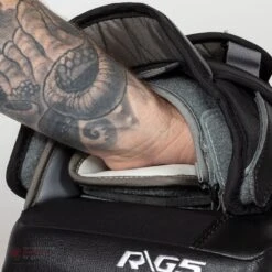 Warrior Ritual G5 Pro Senior Goalie Catcher -Hockey Equipment Store warrior catchers warrior ritual g5 pro senior goalie catcher 14051004842050