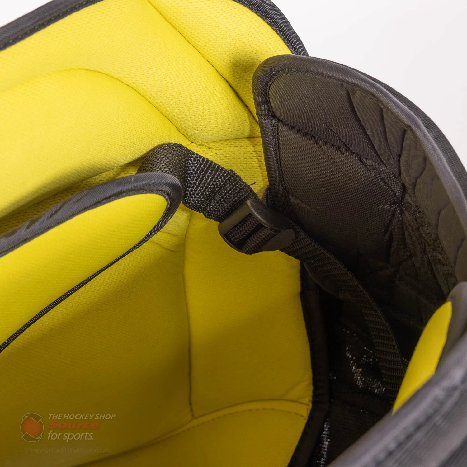 Warrior Ritual X3 E+ Intermediate Goalie Pants 12 Warrior Ritual X3 E+ Intermediate Goalie Pants - Image 12