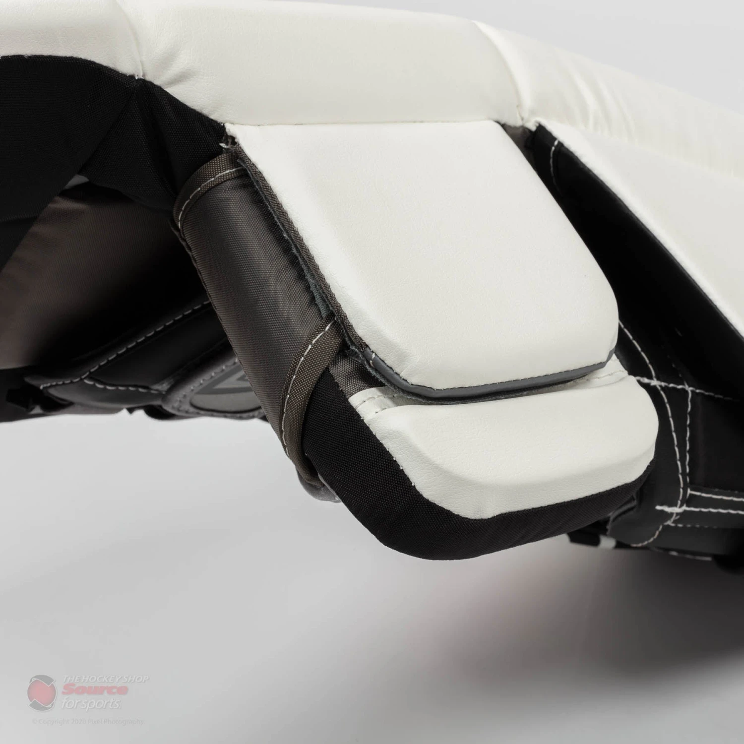 Warrior Ritual G5 Junior Goalie Leg Pads 10 Warrior Ritual G5 Junior Goalie Leg Pads - Image 10